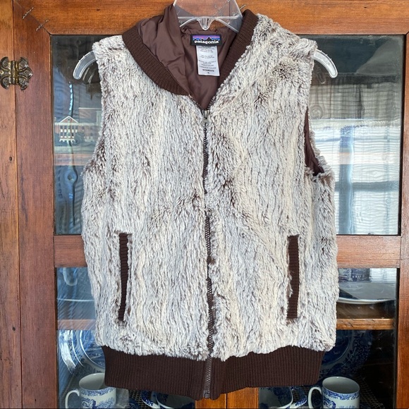 Patagonia Jackets & Blazers - Patagonia Hooded Brown Conejo Fleece Fuzzy Vest